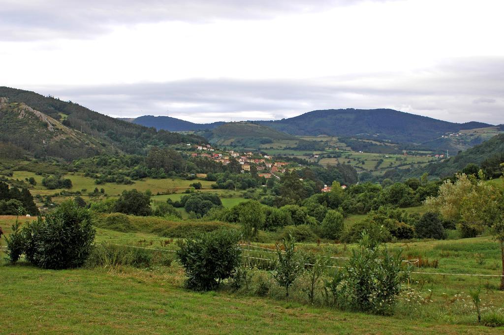 Hotel Casona Cuervo San Tirso de Candamo Екстер'єр фото
