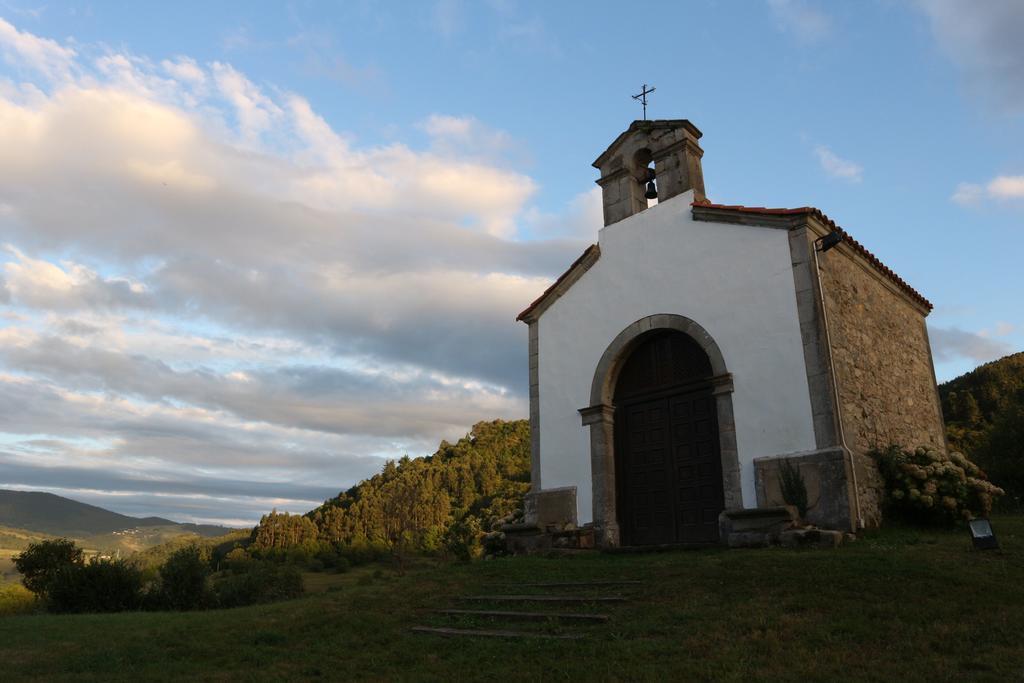 Hotel Casona Cuervo San Tirso de Candamo Екстер'єр фото