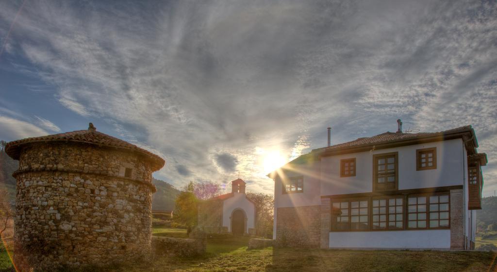 Hotel Casona Cuervo San Tirso de Candamo Екстер'єр фото